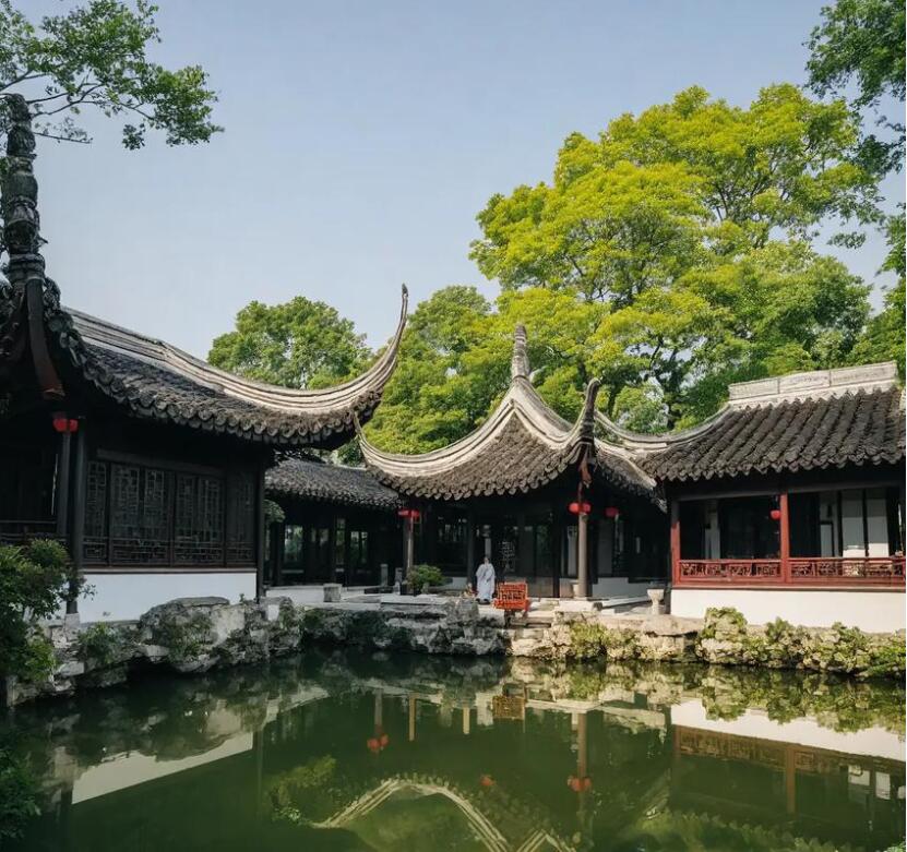 长沙芙蓉逃离土建有限公司